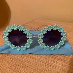 Sunnies to make you smile!